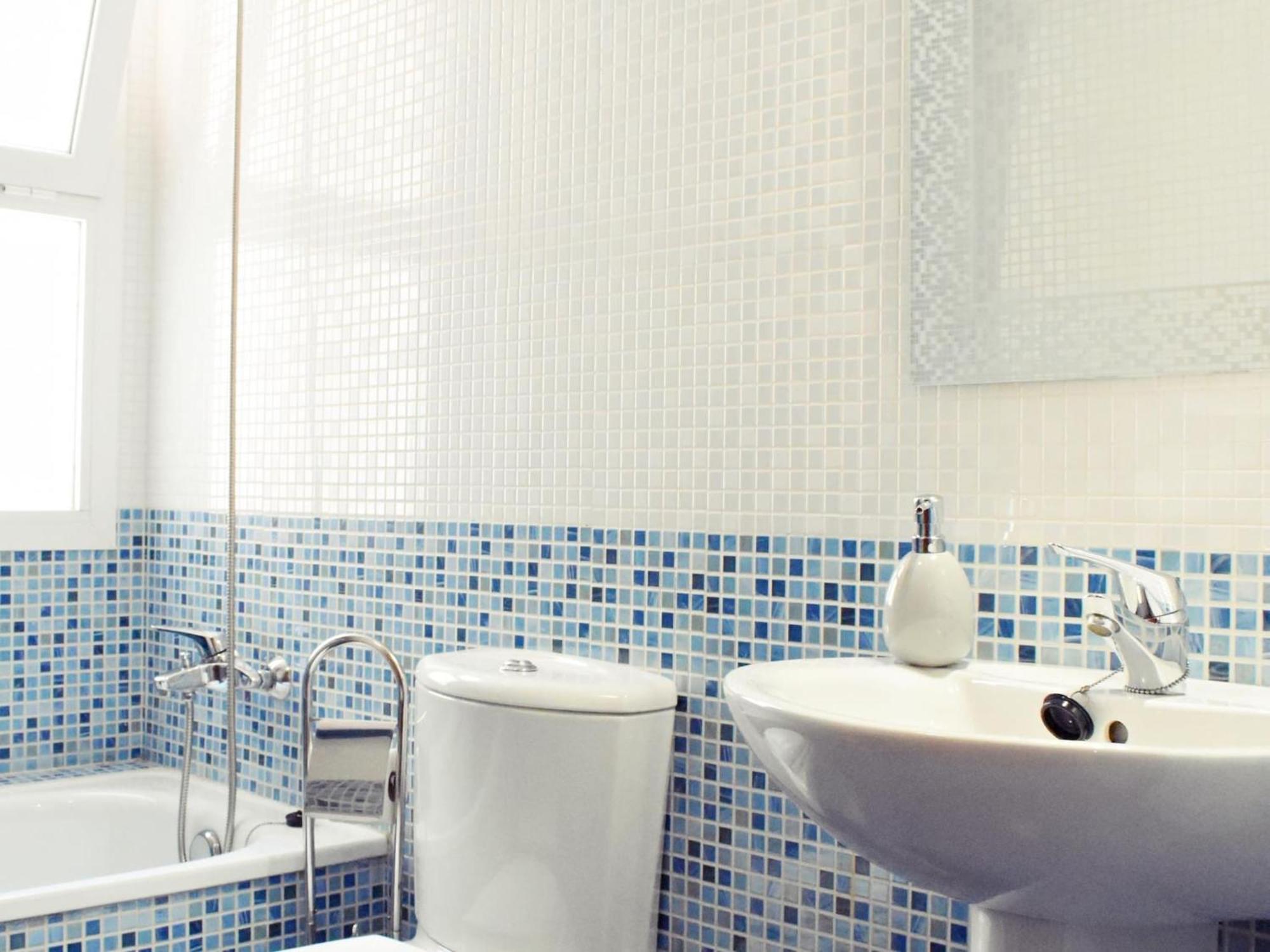 Fabuloso Apartamento Junto Al Soho Con Parking Privado Malaga Exterior photo