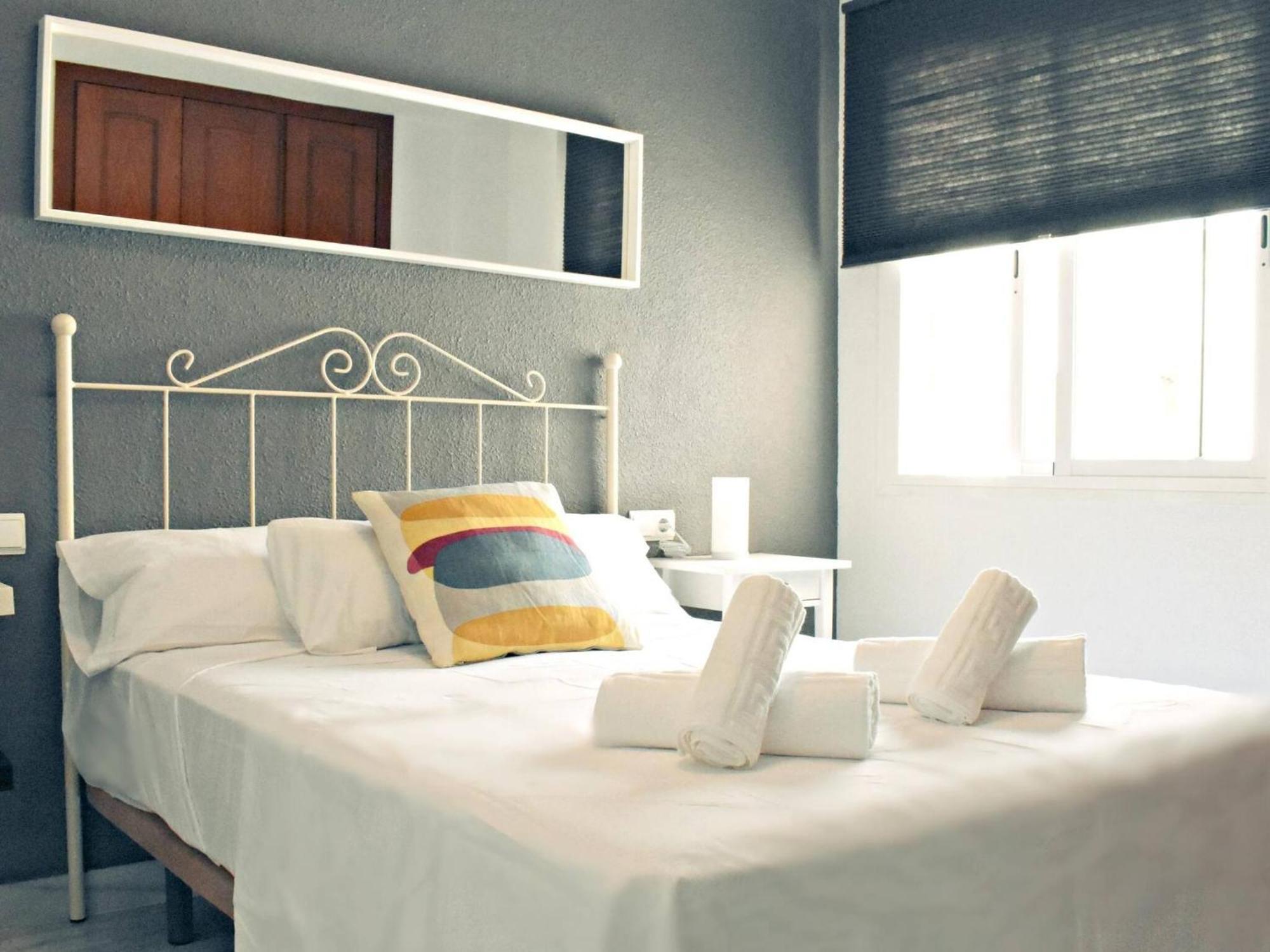 Fabuloso Apartamento Junto Al Soho Con Parking Privado Malaga Exterior photo